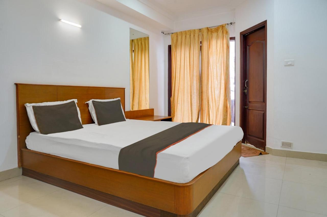 Collection O Coastal Grand Kurunji Meredian Hotel โกไดกานัล ภายนอก รูปภาพ