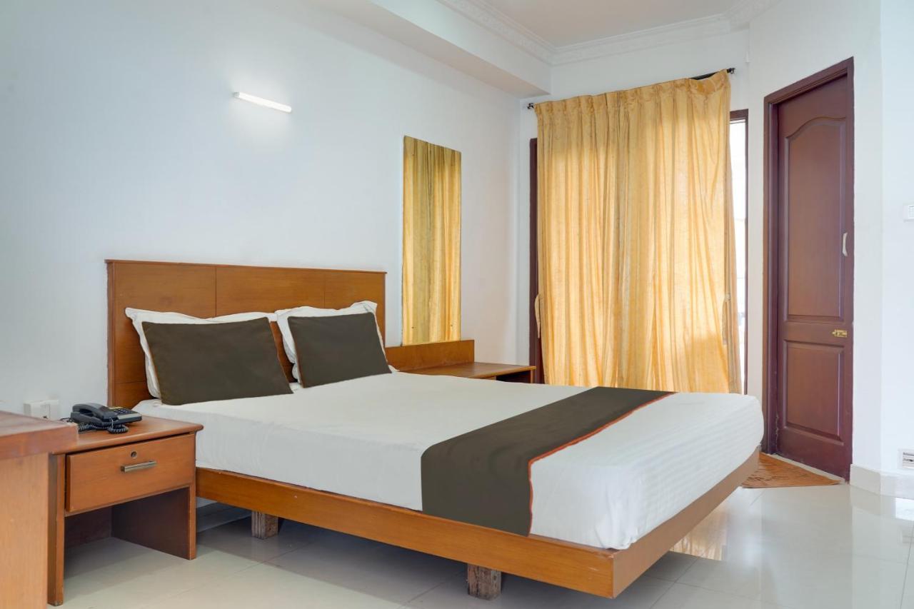 Collection O Coastal Grand Kurunji Meredian Hotel โกไดกานัล ภายนอก รูปภาพ