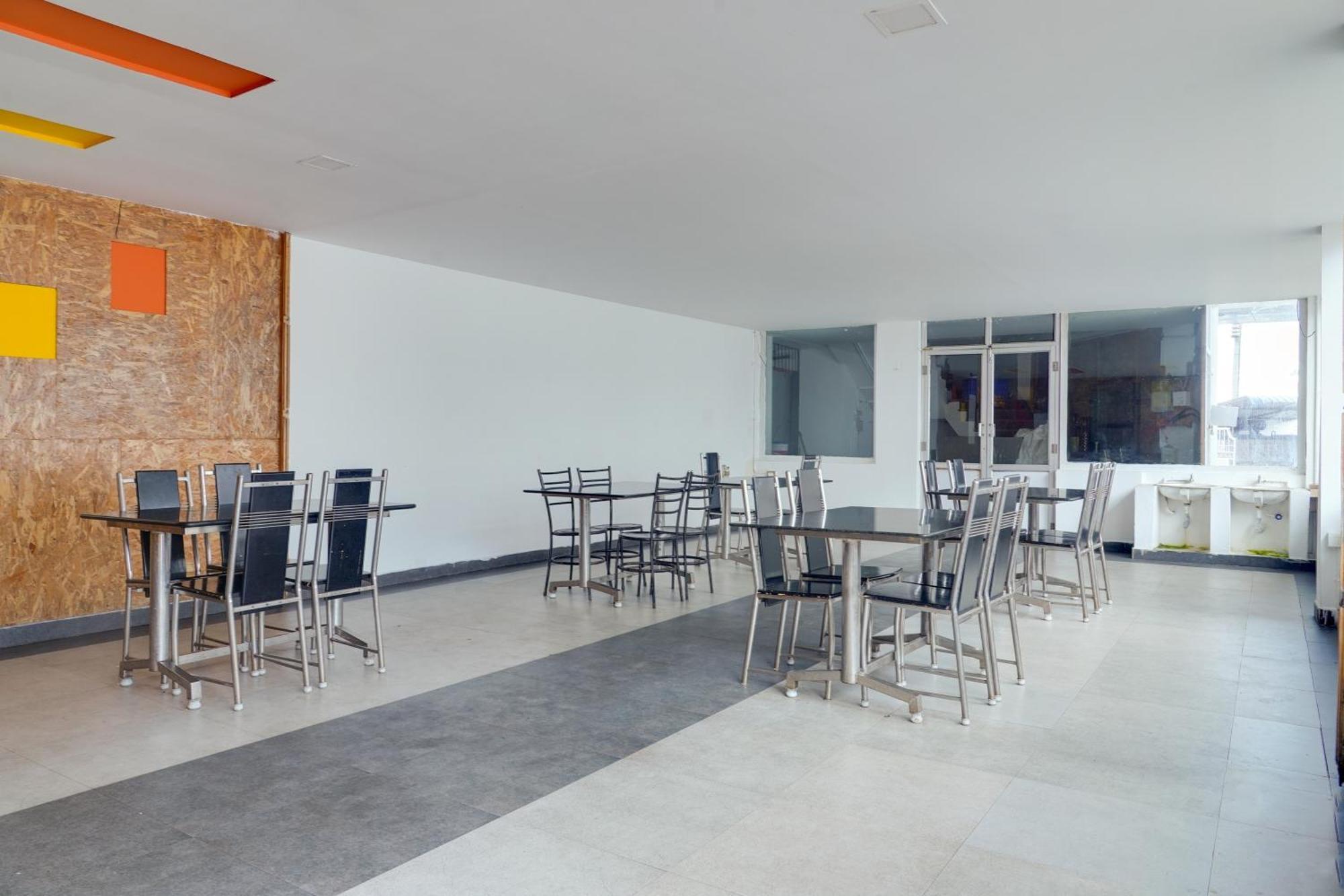 Collection O Coastal Grand Kurunji Meredian Hotel โกไดกานัล ภายนอก รูปภาพ