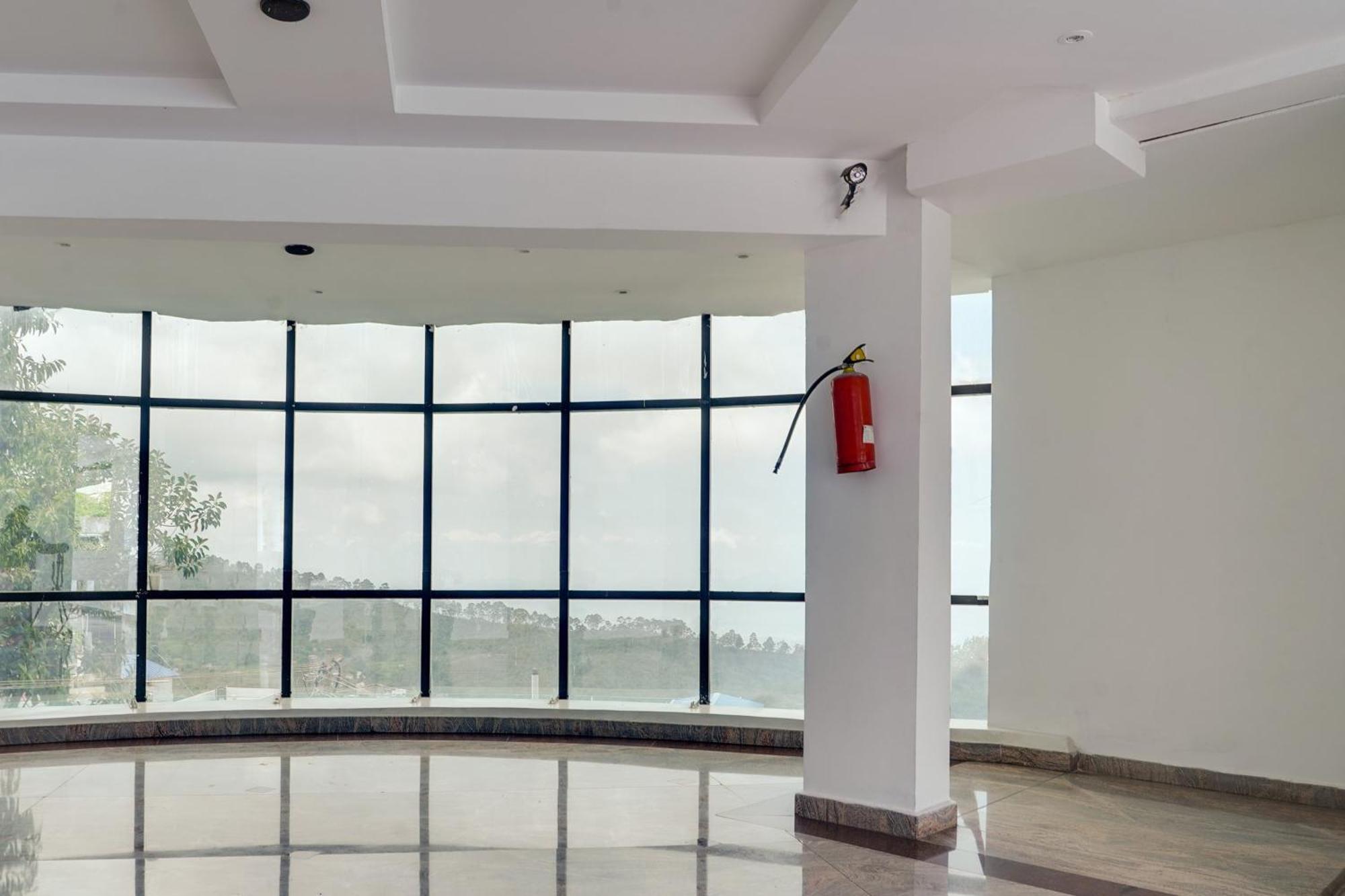 Collection O Coastal Grand Kurunji Meredian Hotel โกไดกานัล ภายนอก รูปภาพ