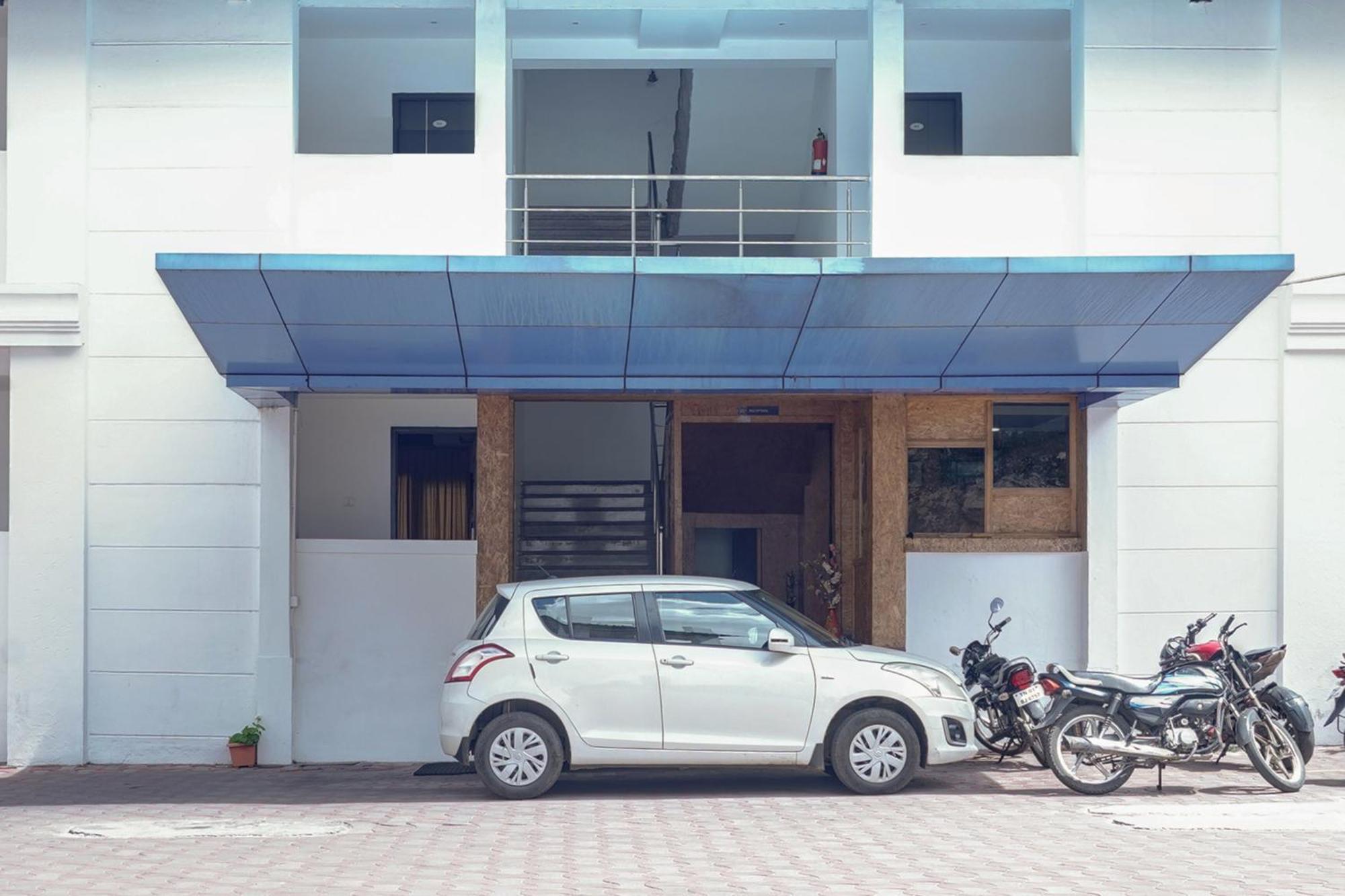 Collection O Coastal Grand Kurunji Meredian Hotel โกไดกานัล ภายนอก รูปภาพ